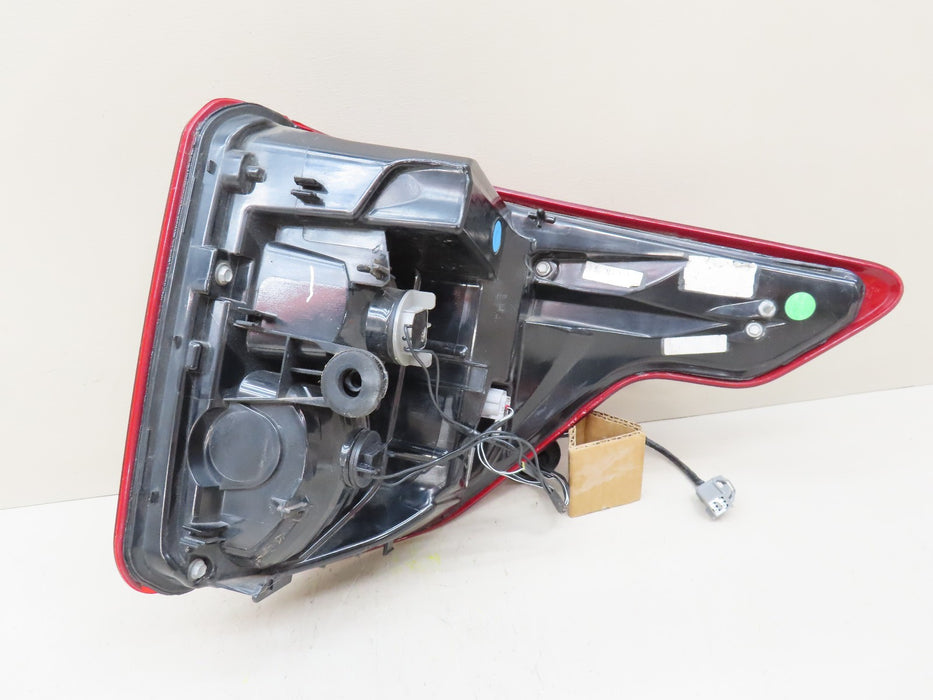 2020-2023 FORD EXPLORER REAR LEFT DRIVER SIDE TAIL LIGHT OEM