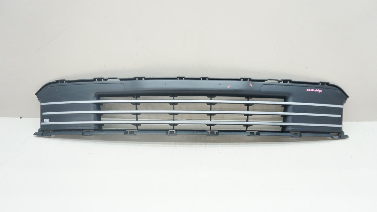 2013-2019 FORD FLEX FRONT LOWER BUMPER GRILLE OEM DA83-17K945-AAW