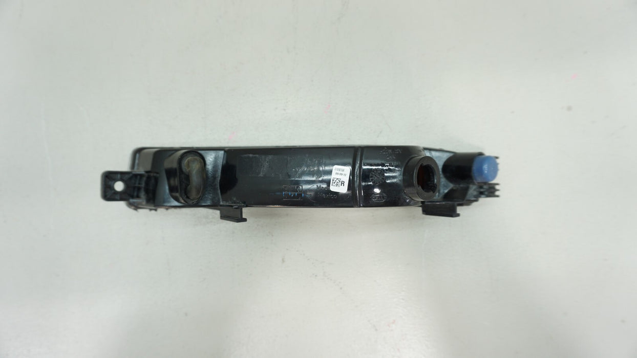 2017-2019 VOLKSWAGEN BEETLE FRONT RIGHT PASSENGER SIDE TURN SIGNAL LIGHT OEM