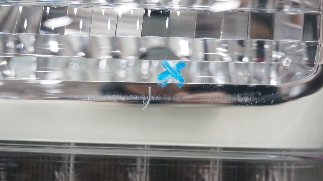 2014-2024 TOYOTA 4RUNNER REAR RIGHT PASSENGER SIDE TAIL LIGHT OEM