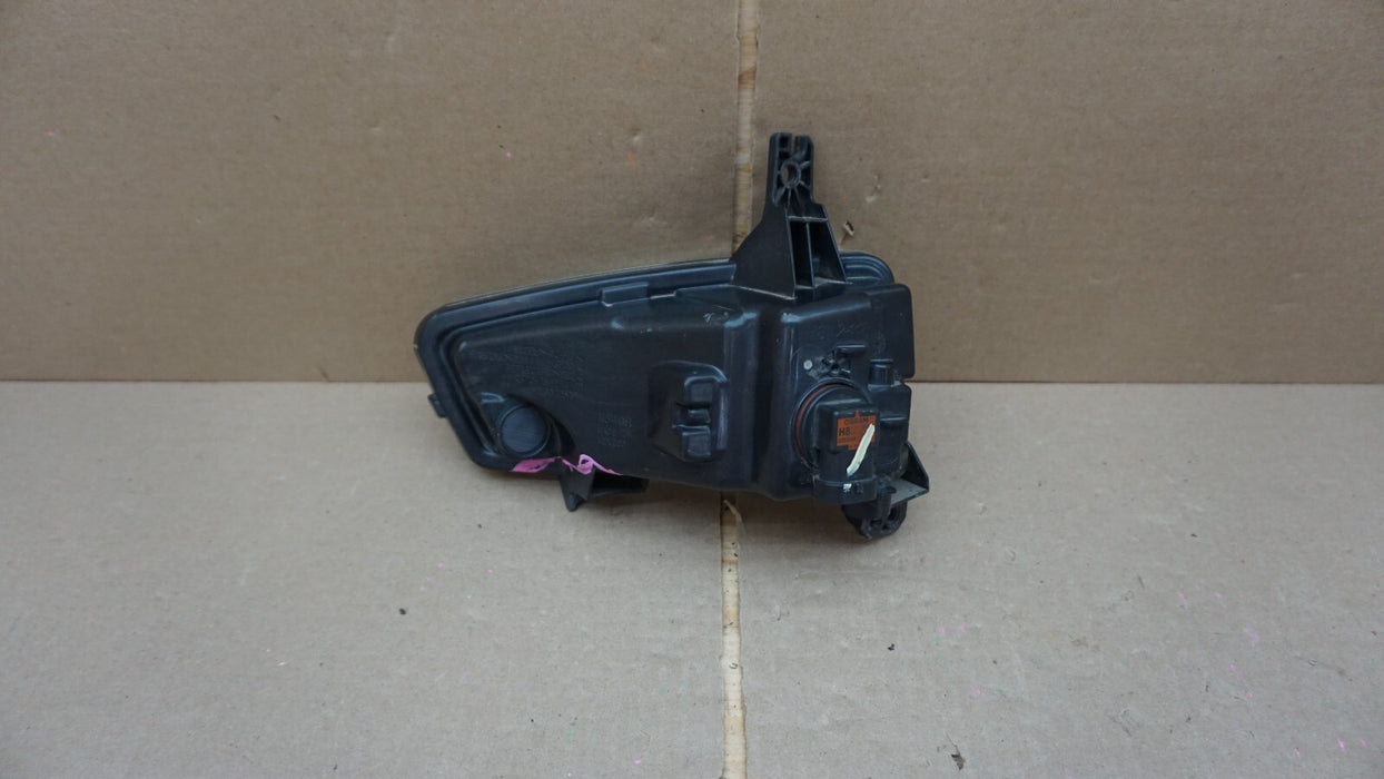 2020-2021 FORD FUSION FRONT RIGHT PASSENGERS SIDE FOG LIGHT OEM 20 21