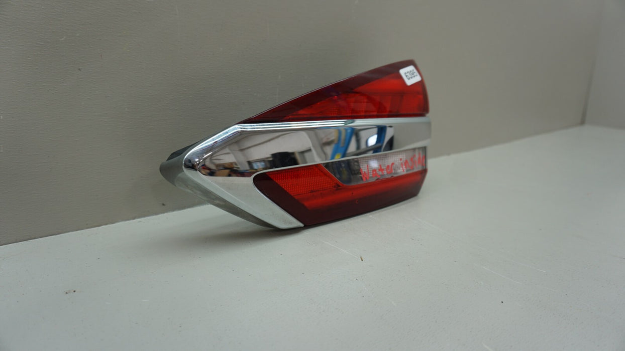 2017-2019 FORD FUSION REAR RH RIGHT PASSENGER SIDE INNER TAIL LIGHT OEM