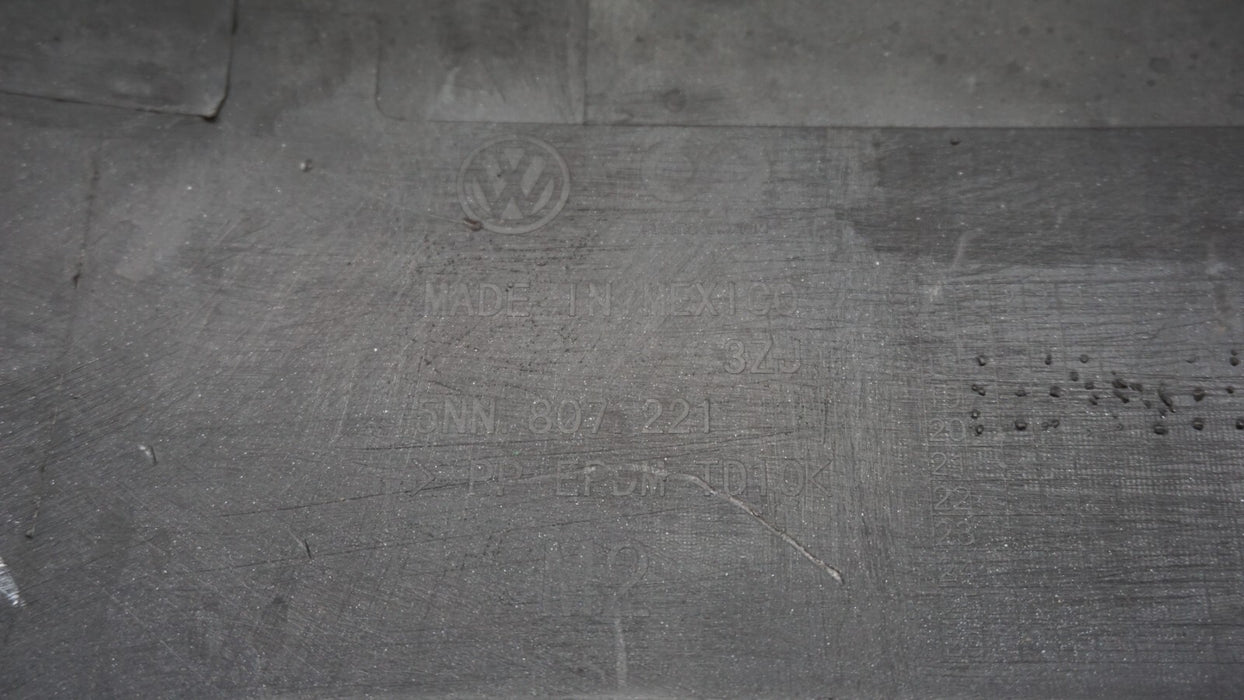 2018-2021 VOLKSWAGEN TIGUAN FRONT UPPER BUMPER OEM 5NN.807.221