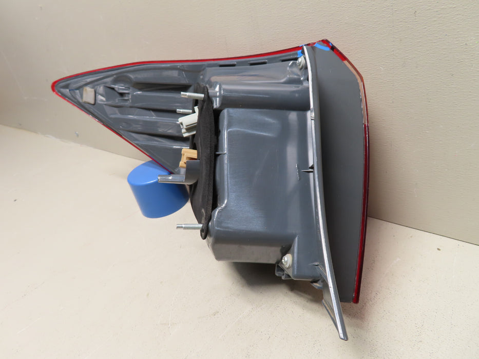 2014 2015 2016 TOYOTA COROLLA RIGHT REAR TAILLIGHT LAMP OEM