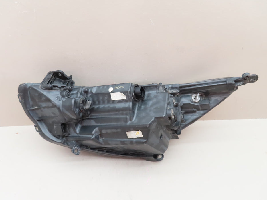 2016-2017 HYUNDAI ACCENT FRONT RIGHT HEADLIGHT LAMP HALOGEN OEM 92102-1R7XX