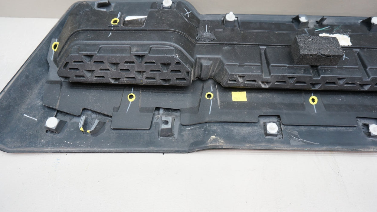 2020-2023 GMC SIERRA 2500 3500 FRONT HOOD AIR VENT OEM
