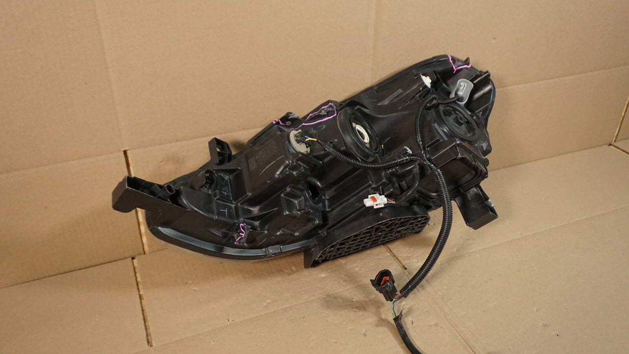 2016-2018 NISSAN SENTRA FRONT RIGHT PASSENGER SIDE HEADLIGHT HALOGEN OEM