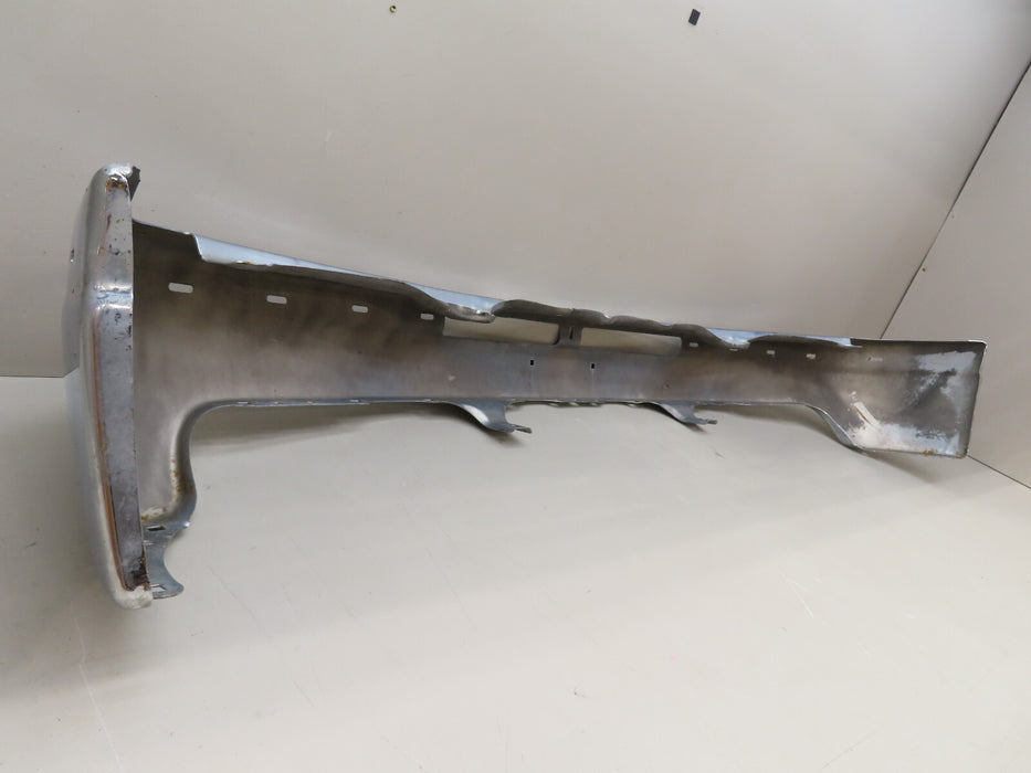 2000-2006 CHEVROLET TAHOE/SUBURBAN FRONT BUMPER METAL OEM