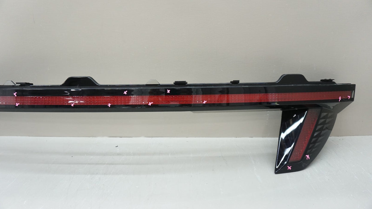 2022-2024 HYUNDAI TUCSON REAR CENTER TAIL LIGHT LAMP LED W/ CAMERA OEM 92403-CW