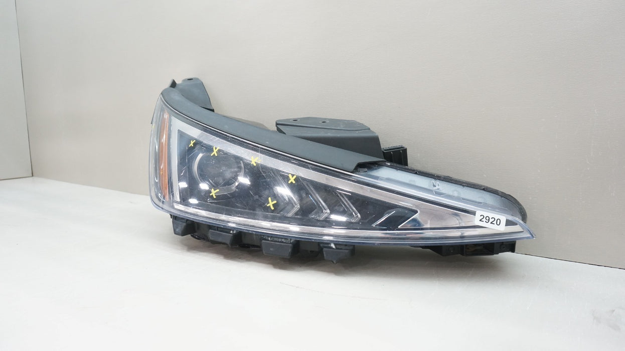 2019-2020 HYUNDAI ELANTRA FRONT RIGHT PASSENGER SIDE HALOGEN HEADLIGHT OEM