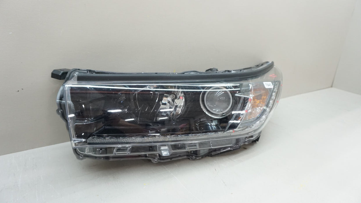 2017-2019 TOYOTA HIGHLANDER FRONT LH LEFT DRIVER SIDE HALOGEN HEADLIGHT OEM