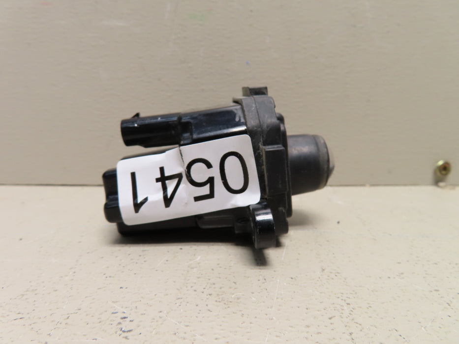 84400186 OEM Chevrolet Silverado, Sierra Rear Gate Light OEM