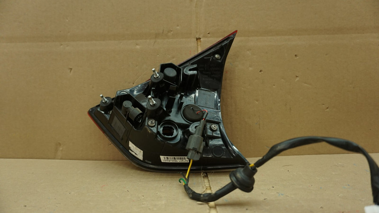 2017-2019 NISSAN ROGUE LEFT DRIVER SIDE INNER TAIL LIGHT HALOGEN OEM 17 18 19