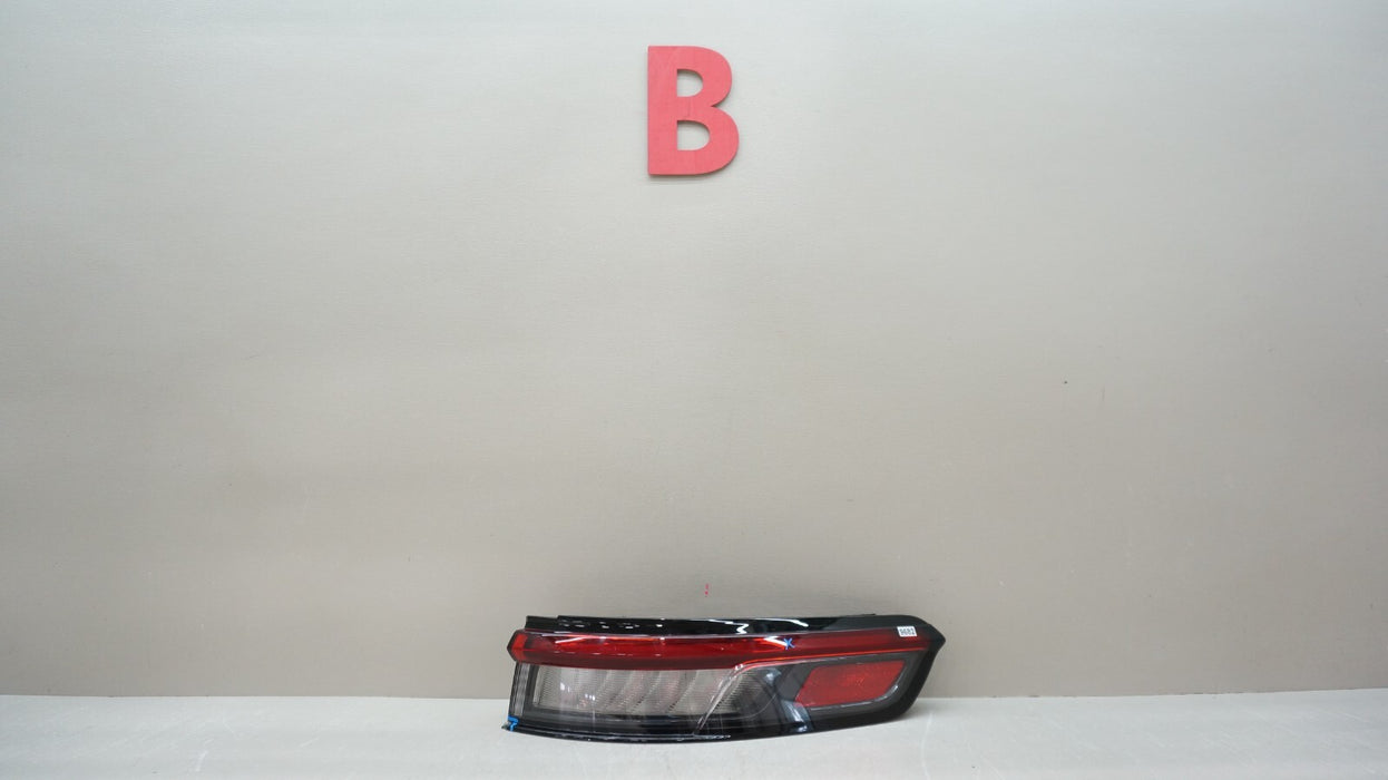 2021-2024 JEEP GRAND CHEROKEE REAR RH RIGHT PASSENGER SIDE OUTER TAIL LIGHT OEM