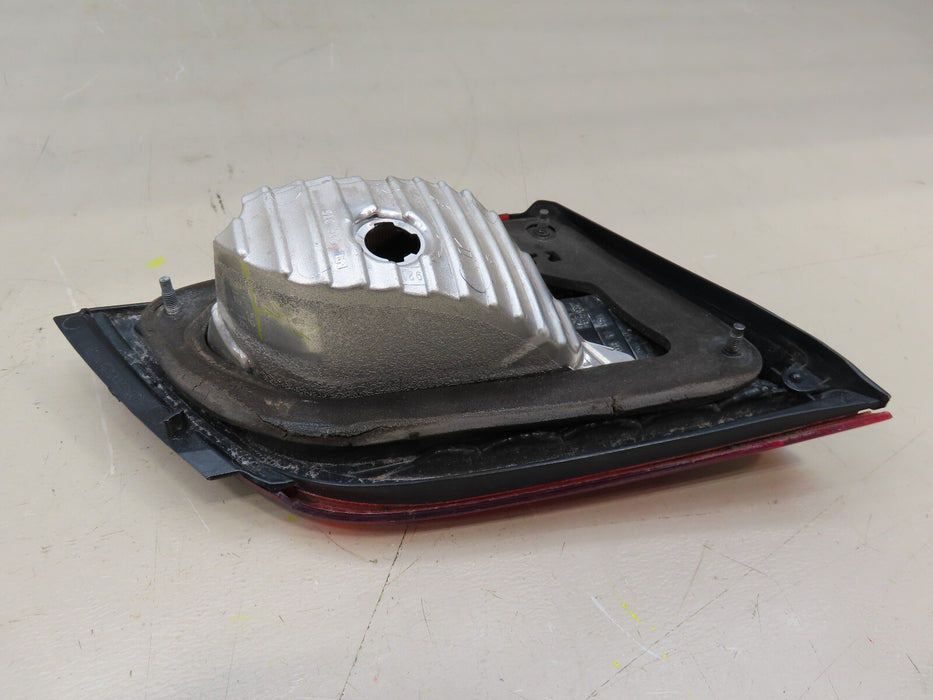 2015 2016 2017 SUBARU LEGACY REAR RIGHT PASSENGER INNER TAIL LIGHT OEM
