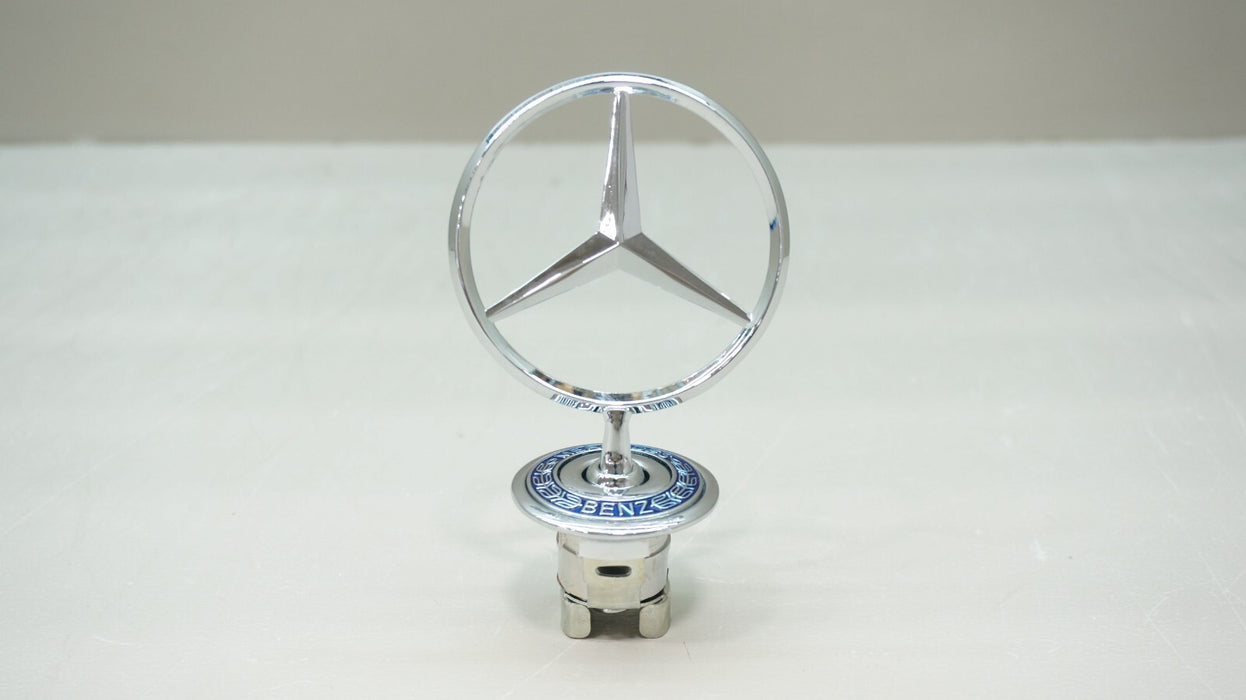 MERCEDES W124 W202 W203 W208 W210 W211 W220 HOOD EMBLEM OEM *MINT*