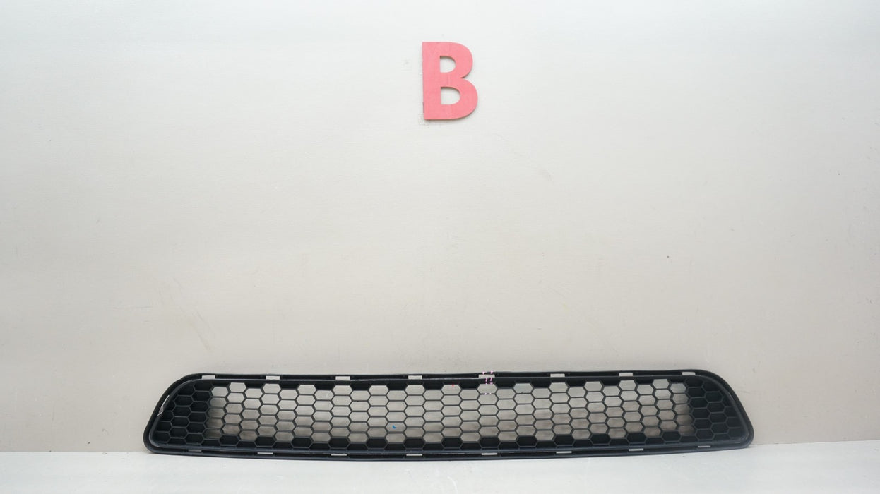 2011-2017 TOYOTA SIENNA FRONT BUMPER LOWER GRILLE GRILL 53112-08010 OEM