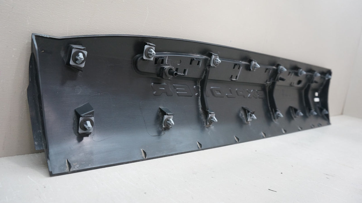2020-2025 FORD EXPLORER RH RIGHT PASSENGER LOWER DOOR MOLDING OEM LB5B-8200-EB
