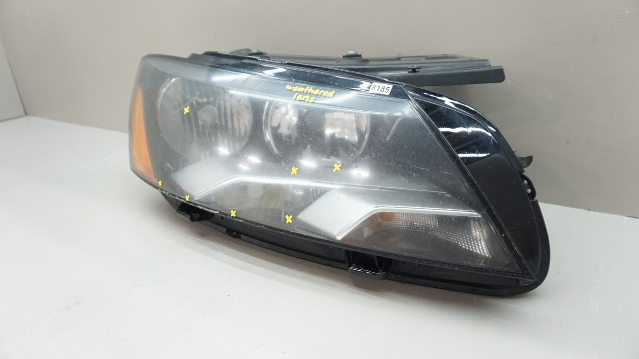 2012-2015 VOLKSWAGEN PASSAT FRONT RIGHT PASSENGER SIDE HALOGEN HEADLIGHT OEM