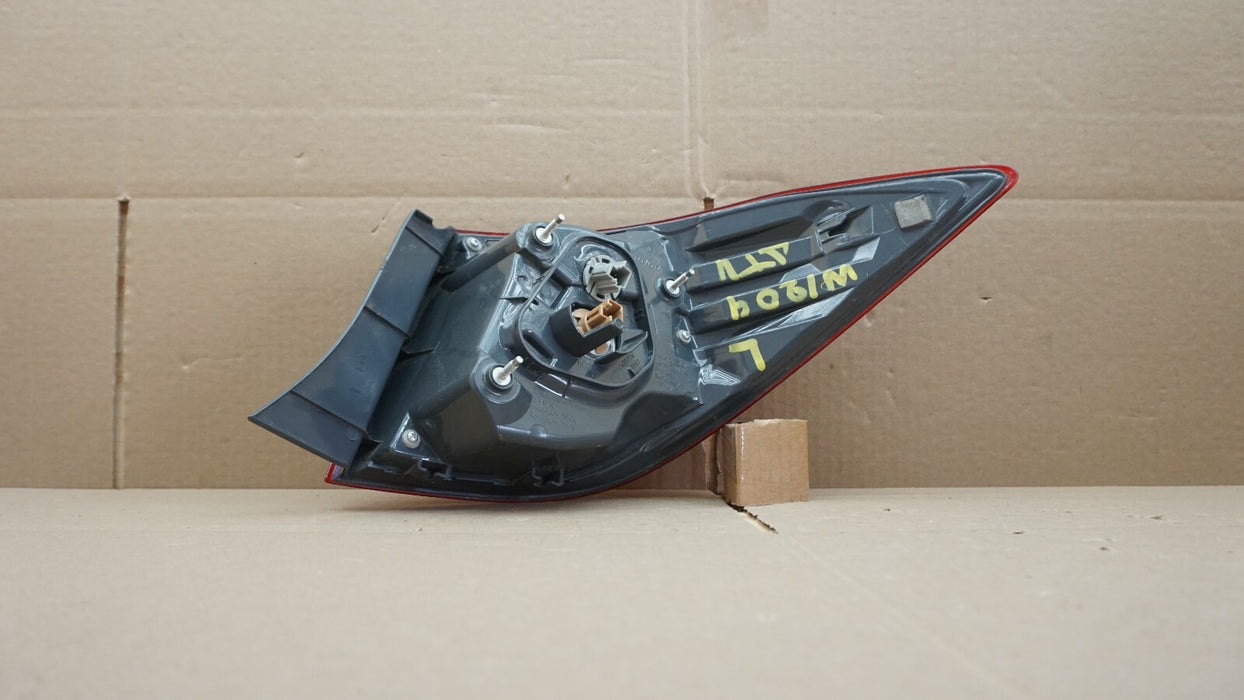 2014-2016 TOYOTA COROLLA REAR LEFT DRIVER SIDE OUTER TAIL LIGHT BRAKE LAMP OEM