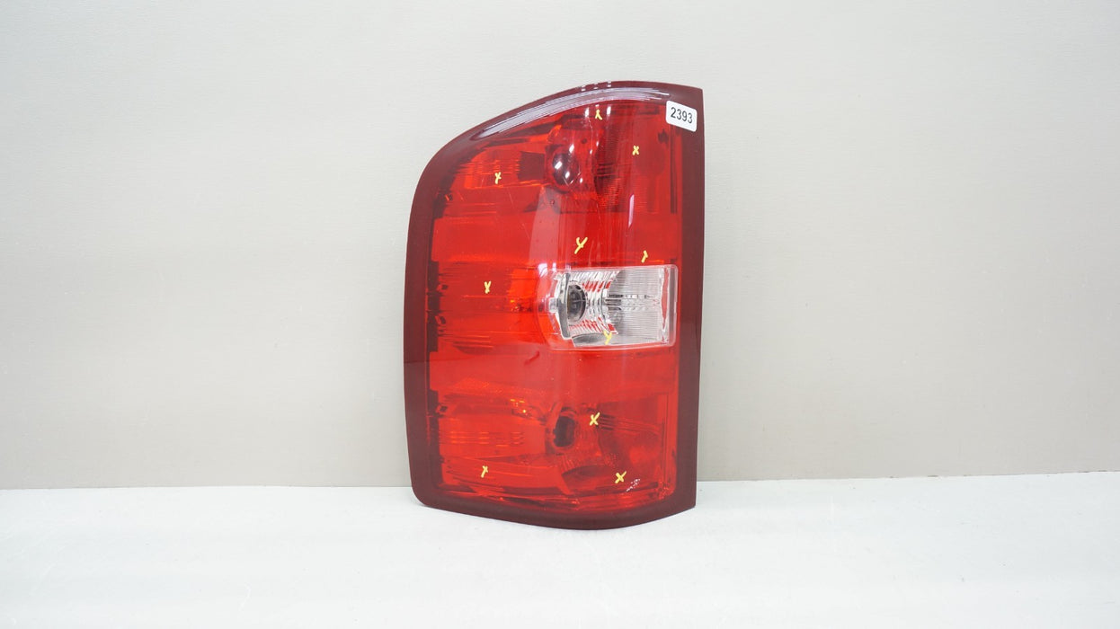 2007-2013 CHEVROELT SILVERADO GMC SIERRA 1500 REAR DRIVER SIDE TAIL LIGHT TAIWAN