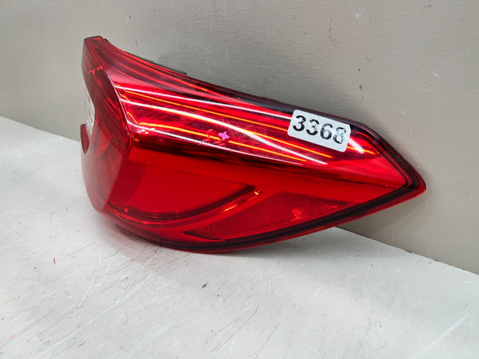 2018-2022 HONDA ACCORD RH RIGHT OUTER TAIL LIGHT OEM
