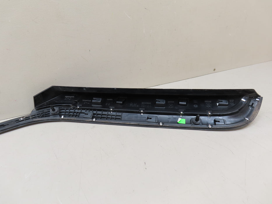 2021-2023 JEEP GRAND CHEROKEE L REAR RIGHT QUARTER WINDOW UPPER MOLDING OEM