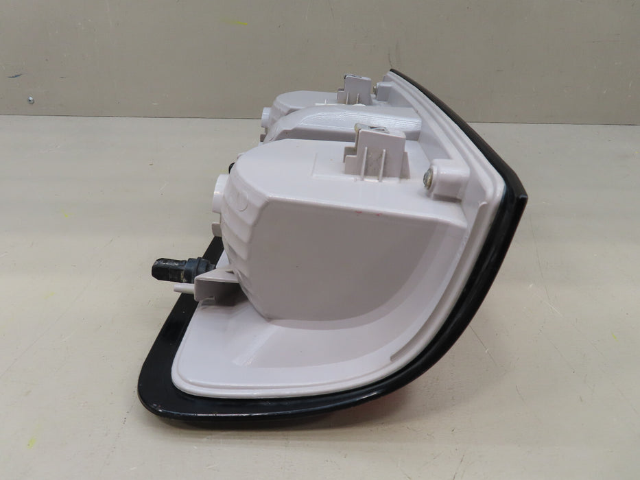 2015-2022 CHEVROLET COLORADO RIGHT PASSENGER SIDE TAIL LIGHT OEM