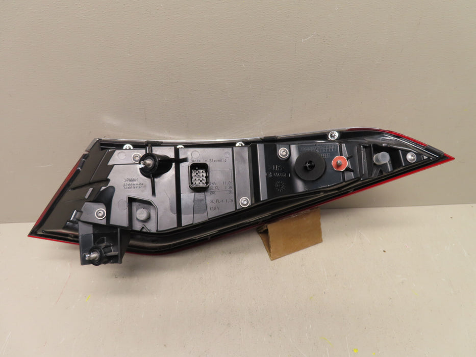2021-2022 MERCEDES S CLASS W223 LEFT DRIVER SIDE TAIL LIGHT OUTER LAMP LED OEM