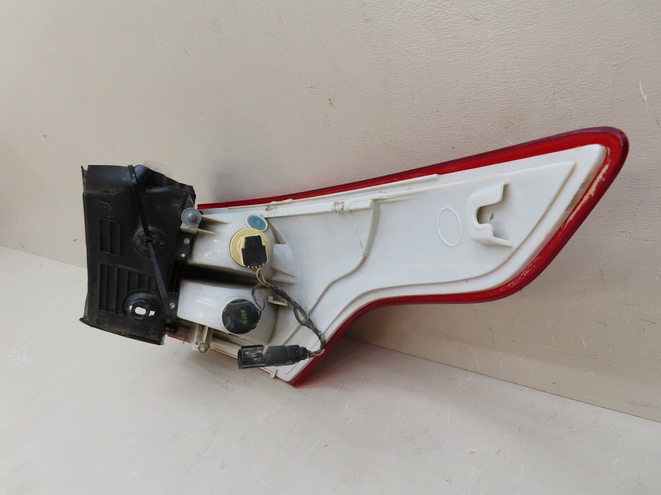 2013 2014 2015 2016 FORD ESCAPE REAR LEF DRIVER TAIL LIGHT HALOGEN OEM