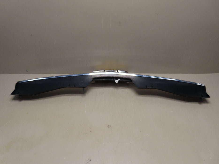 2007-2014 CHEVROLET TAHOE SUBURBAN FRONT UPPER GRILLE 15835087