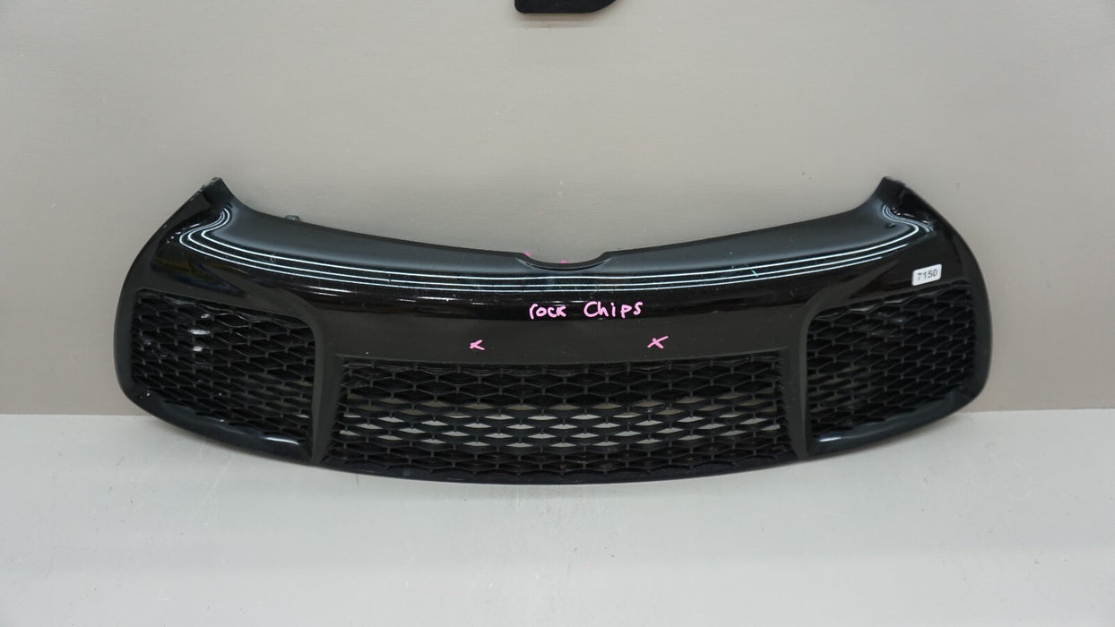 2015-2017 TOYOTA CAMRY SE XSE FRONT CENTER RADIATOR GRILLE OEM