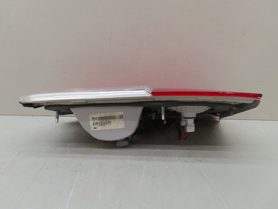 2010-2017 GMC TERRAIN RIGHT PASSENGER SIDE INNER TAIL LIGHT OEM