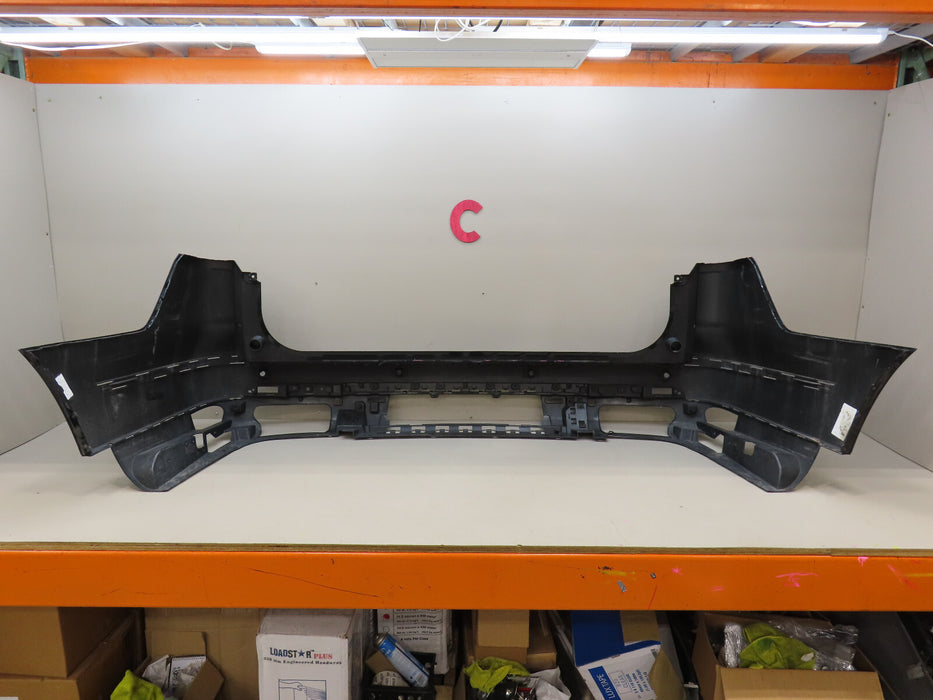 2022 2023 LINCOLN NAVIGATOR REAR BUMPER COVER OEM