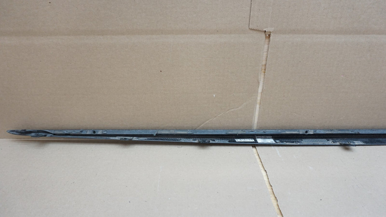 MERCEDES-BENZ W213 E63 AMG (S) CARBON FIBER SIDE SKIRT INSERTS OEM