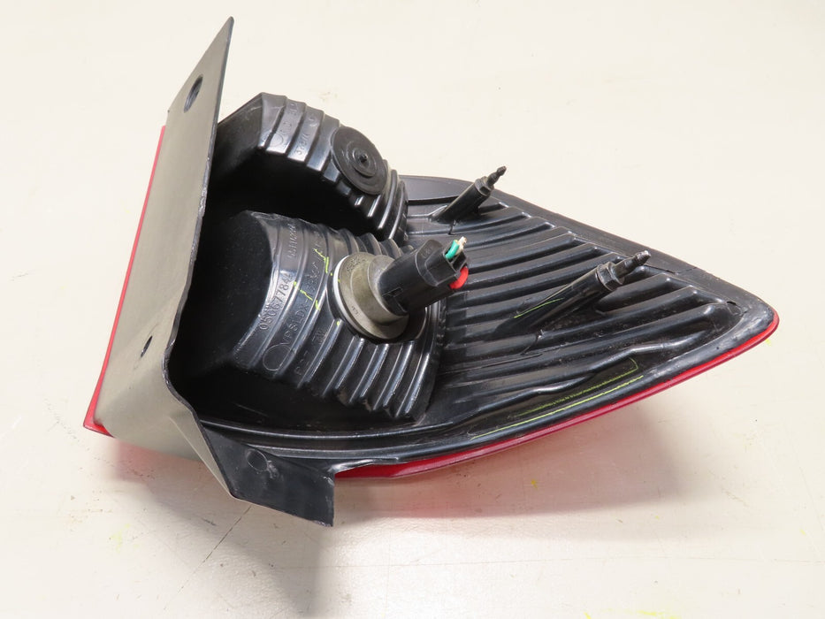 2010-2020 DODGE JOURNEY REAR RIGHT SIDE OUTER TAIL LIGHT LAMP OEM 05116290AH