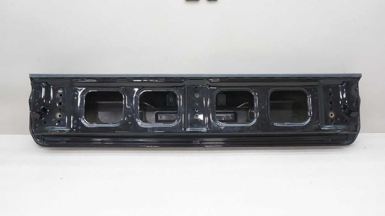 2019-2024 CHEVROLET SILVERADO 1500 REAR UPPER TAIL GATE OEM
