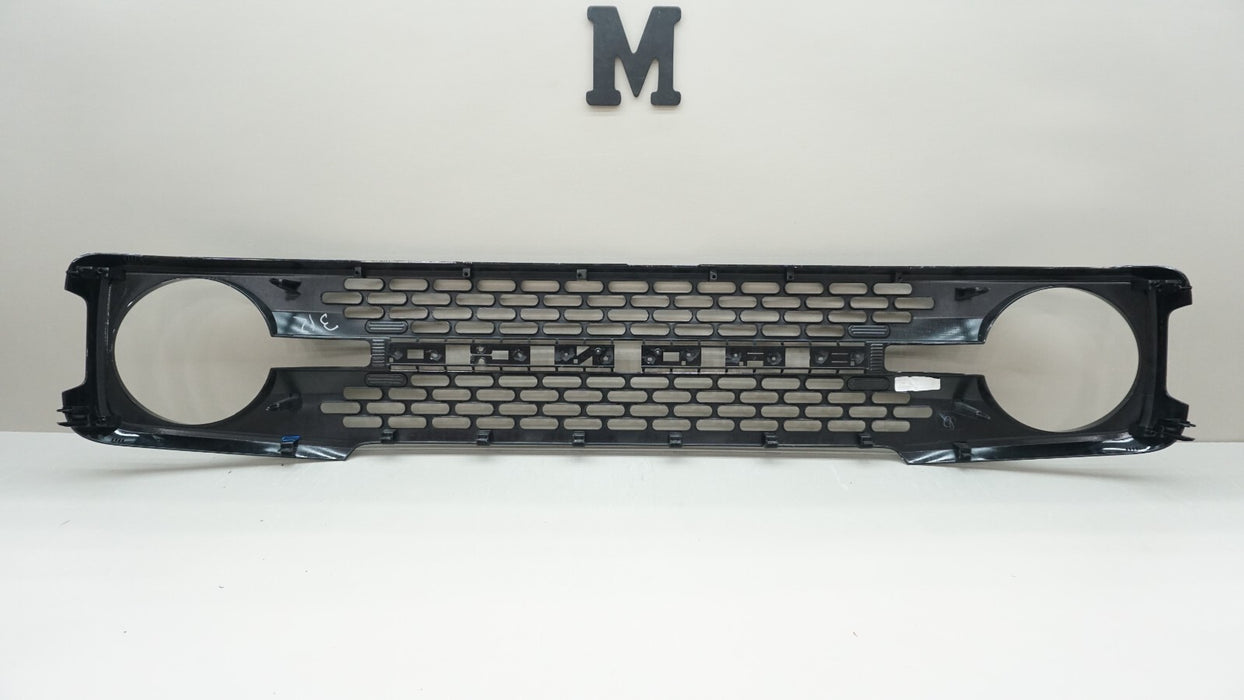 2022-2024 FORD BRONCO FRONT BUMPER RADIATOR GRILLE OEM M2DB8150