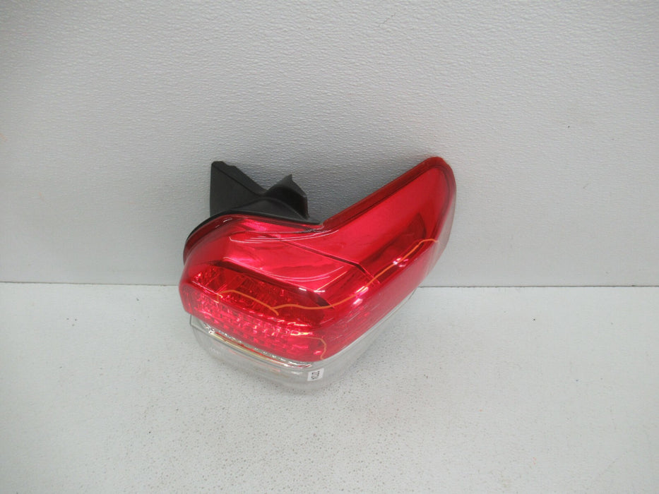 2010 - 2013 TOYOTA 4RUNNER RAER RIGHT PASSENGER SIDE TAIL LIGHT BRAKE LAMP OEM