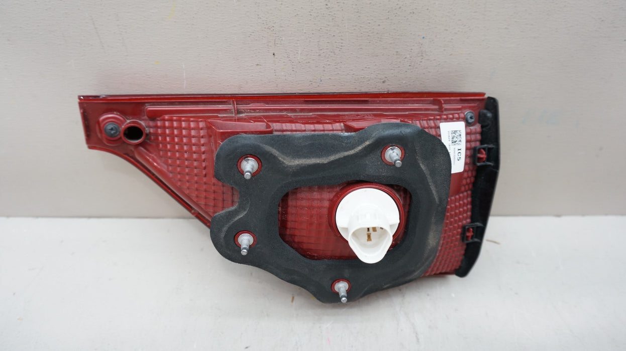 2017-2019 KIA SPORTAGE REAR LEFT DRIVERS SIDE INNER TAIL LIGHT OEM