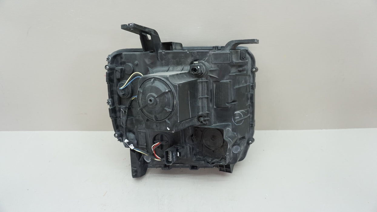 2014-2017 GMC SIERRA 1500 2500 HD 3500 HD LEFT HEADLIGHT HALOGEN OEM 23268192