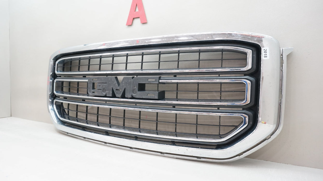 2015-2020 GMC YUKON FRONT BUMPER RADIATOR GRILLE OEM 84119634