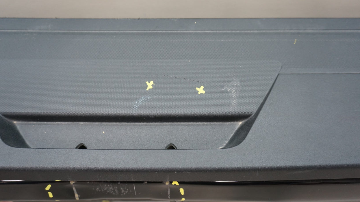 2019-2024 CHEVROLET SILVERADO 1500 REAR UPPER TAIL GATE OEM