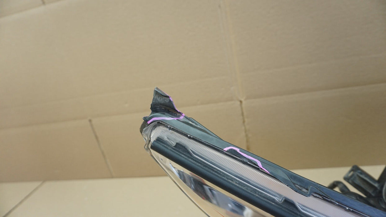 2014-2016 TOYOTA HIGHLANDER RH RIGHT PASSENGER SIDE HALOGEN HEADLIGHT OEM