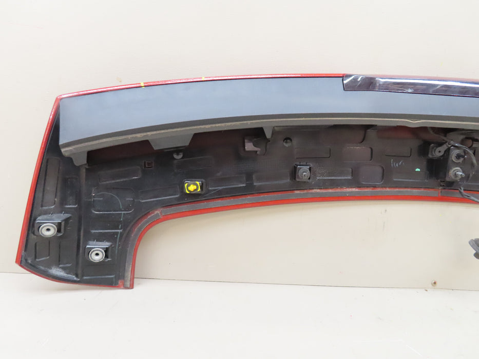 2018-2023 CHEVROLET EQUINOX TAILGATE LIFTGATE ROOF SPOILER & LIGHT OEM 84211851