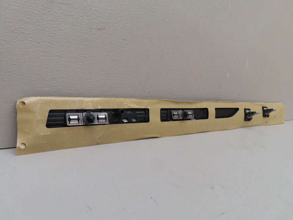 2021-2024 LINCOLN CORSAIR DOOR EMBLEM LEFT DRIVER SIDE OEM