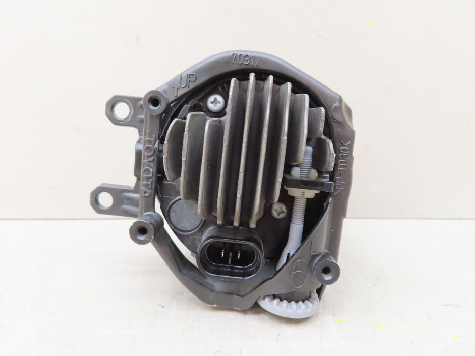 2014 2015 2016  LEXUS IS250 IS350 FRONT LEFT DRIVER FOG LIGHT LED OEM