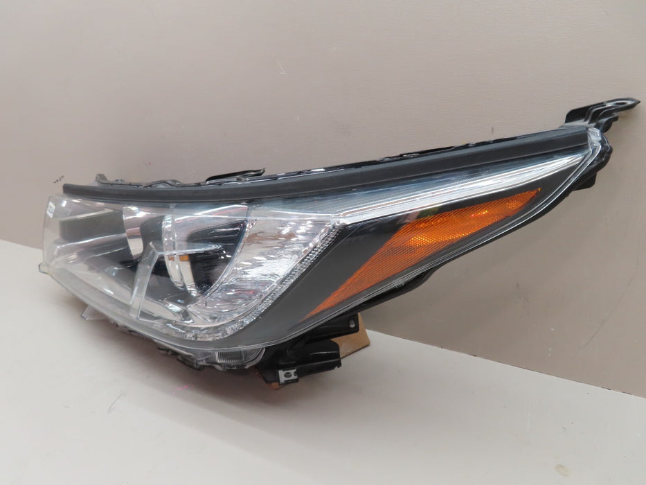 2017-2018 TOYOTA HIGHLANDER FRONT LEFT DRIVER SIDE HEADLIGHT LAMP HALOGEN OEM