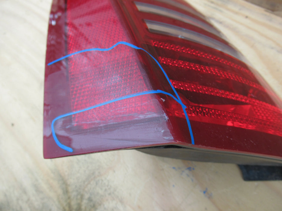 2005 2006 2007 CHRYSLER 300C LEFT REAR HALOGEN TAILLIGHT LAMP OEM