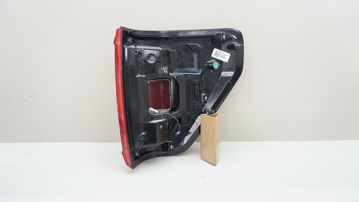 2021-2023 FORD F150 REAR LEFT DRIVERS SIDE TAIL LIGHT W/O MODULE OEM 21 22 23